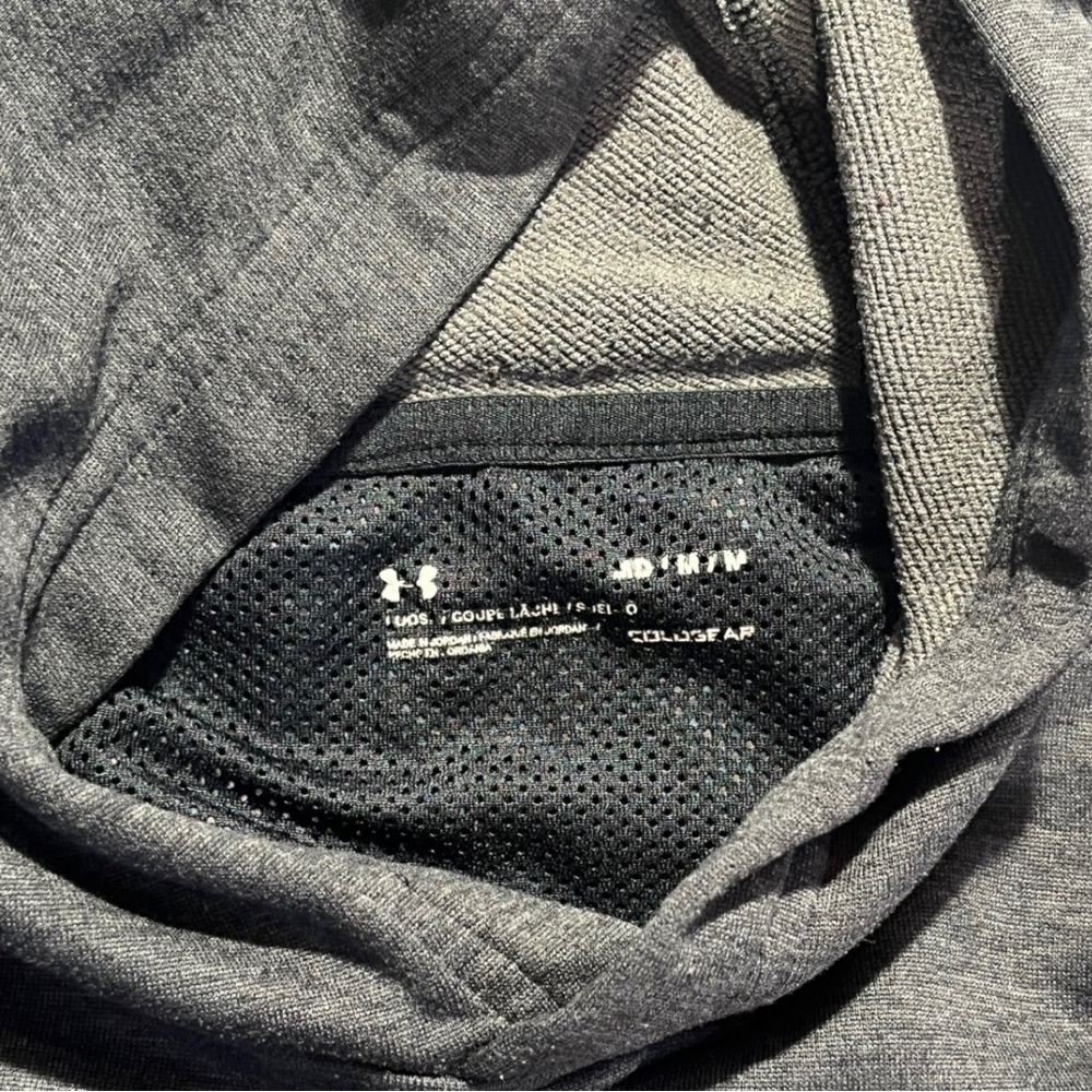 Under Armour Lightweight Black Hoodie - Picture 5 of 9